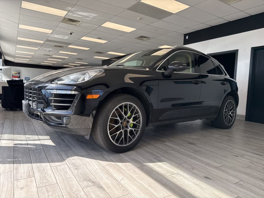 2015 Porsche Macan